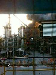 Врыв на заводе очистки нефти и газа.