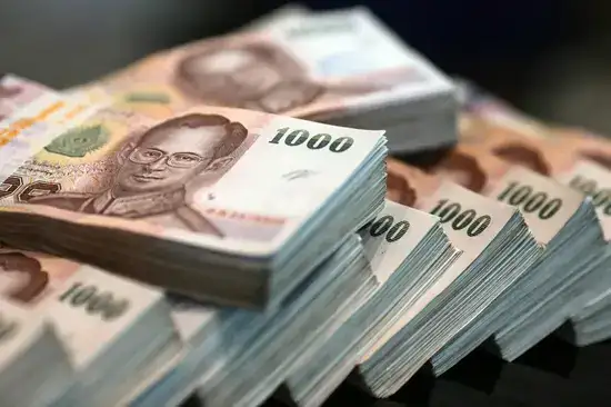Тайский бат взлетел до шестимесячного максимума по отношению к доллару США