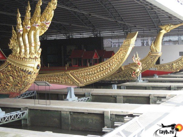 Достопримечательности бангкока.Музей королевских лодок.Royal Barge Museum в Бангкоке.Тайланд.