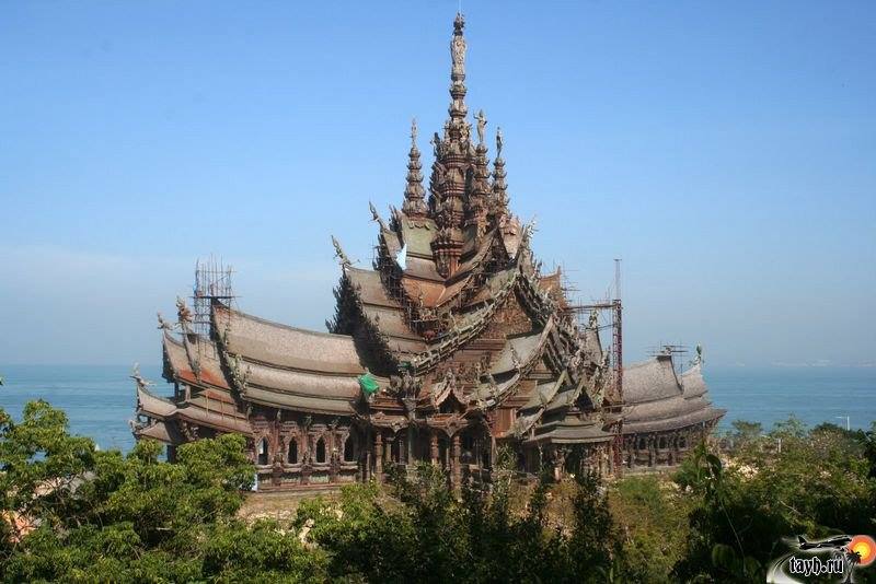 Храм истины, Ванг Боран, Паттайя