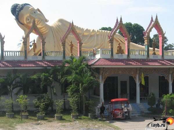 Wat Sri Soonton. Пхукет