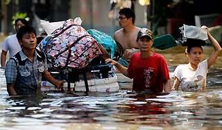 Наводнение в Бангкоке продолжается