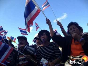 Волна беспорядков по всему Тайланду. Видео