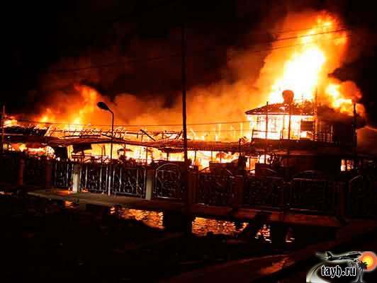 Пожар на рынке в Самутпракане