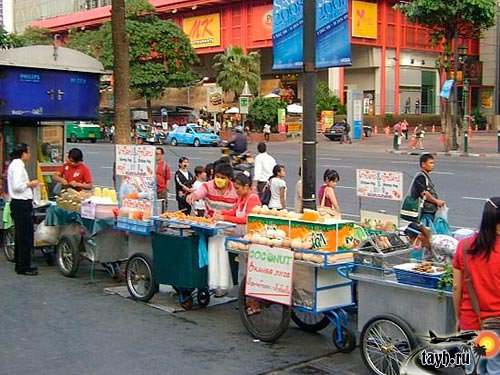 Тайланд за безопасность уличной еды