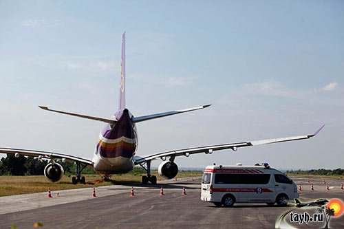 Самолёт THAI airways съехал с взлётной полосы
