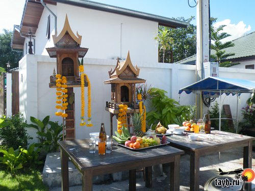 Домики духов в Таиланде
