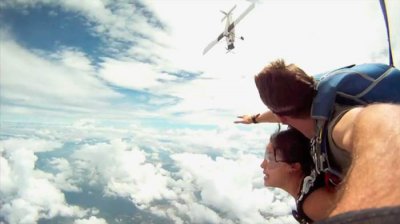 Самолёт в Паттайе обрезал парашют своим же пассажирам(видео)