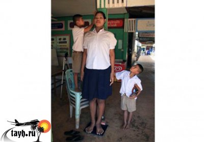 В Таиланде умерла самая высокая женщина