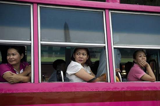 В автобусах Бангкока домогаются и неприятно пахнет