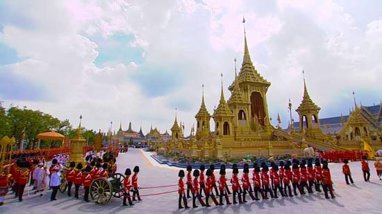 Возможность посетить крематорий Короля Таиланда
