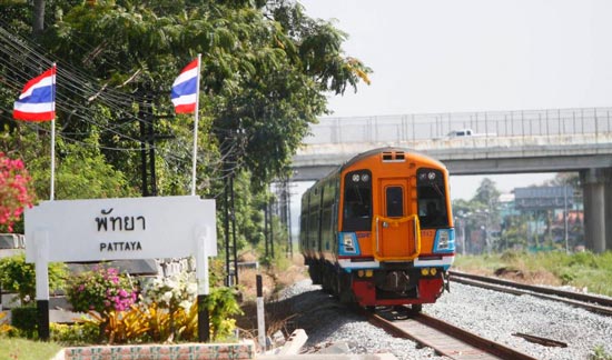 поезд Бангкок- Паттайя
