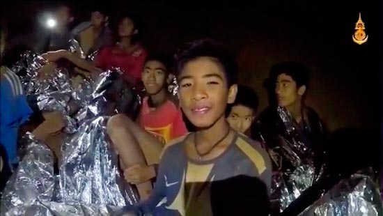 13 мальчиков в пещере Таиланда
