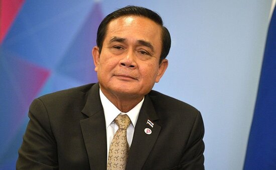 За премьер министром Таиланда гнался неизвестный
