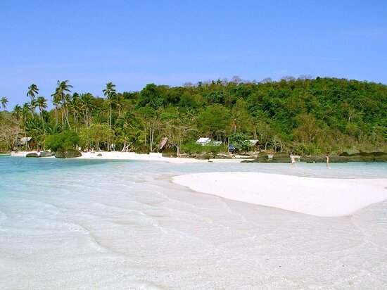 Районг закрывает 5 туристических островов