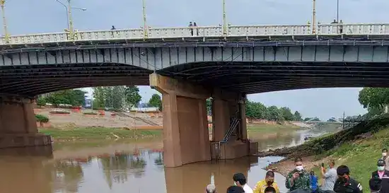 мост реки Нан