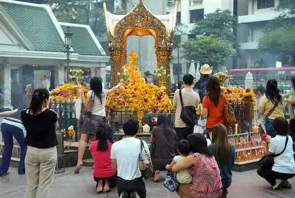 Храм Эраван в Бангкоке
