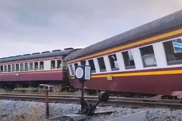 крушение поезда в Таиланде