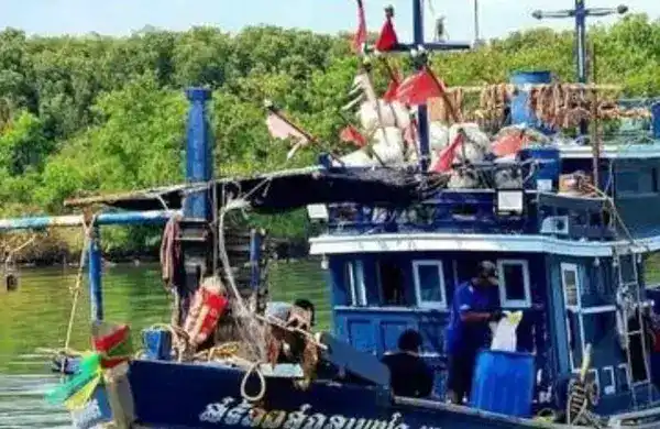https://thethaiger.com/wp-content/uploads/2023/02/fishing-boat-2.jpg