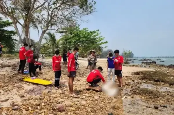 Неопознанное тело вынесло на берег.